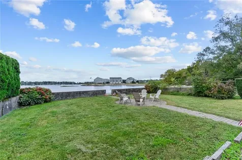 825 Hope Street Bristol RI 02809