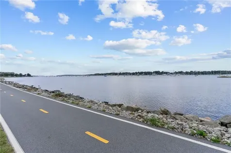 825 Hope Street Bristol RI 02809