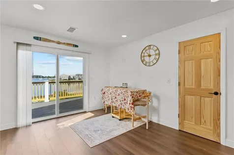 825 Hope Street Bristol RI 02809