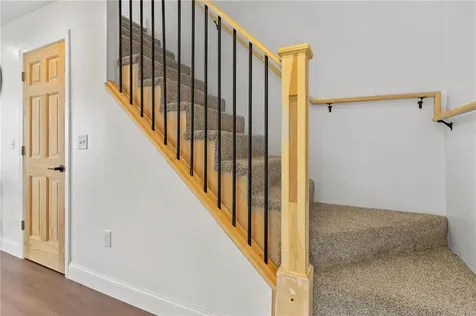 825 Hope Street Bristol RI 02809