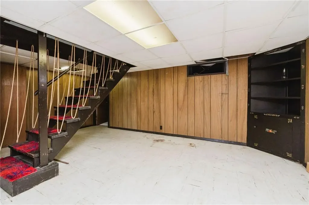 17 Whitaker Avenue East Providence RI 02916