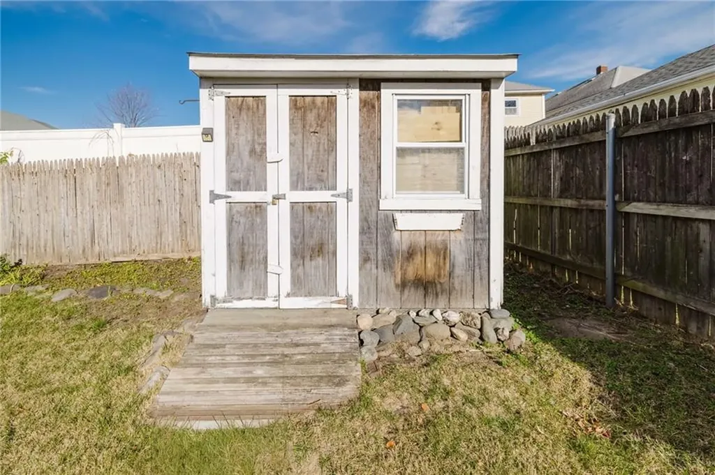 17 Whitaker Avenue East Providence RI 02916