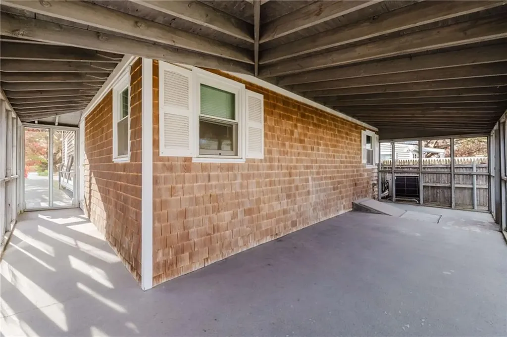 17 Whitaker Avenue East Providence RI 02916