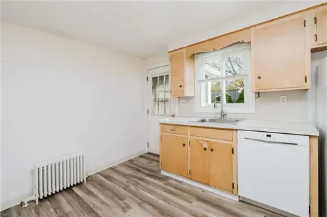 17 Whitaker Avenue East Providence RI 02916