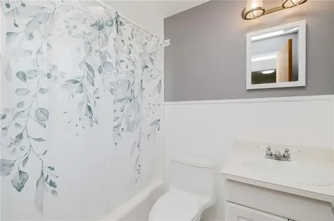 17 Whitaker Avenue East Providence RI 02916