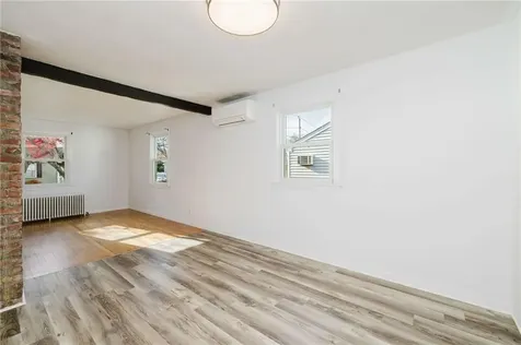 17 Whitaker Avenue East Providence RI 02916