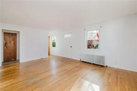 17 Whitaker Avenue East Providence RI 02916