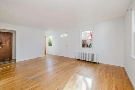 17 Whitaker Avenue East Providence RI 02916