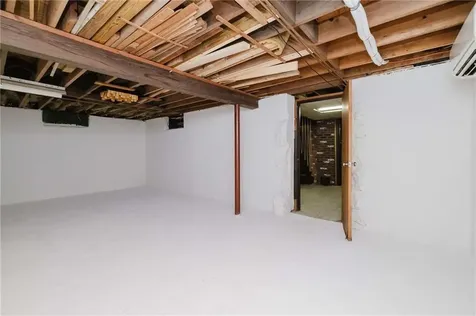 17 Whitaker Avenue East Providence RI 02916