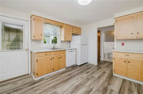 17 Whitaker Avenue East Providence RI 02916