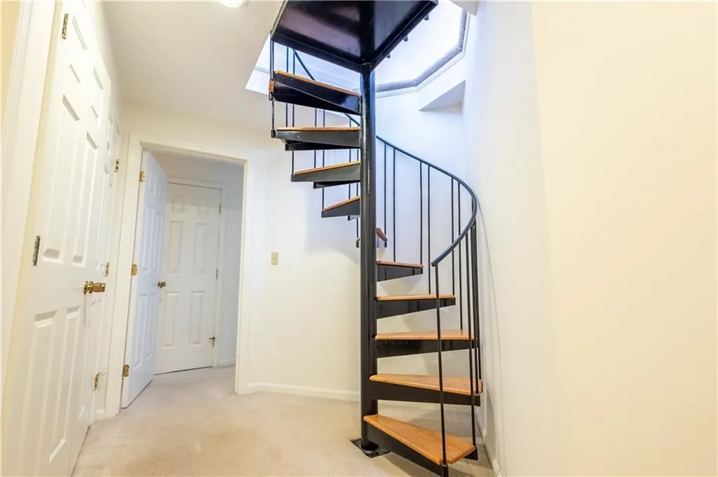 3524 West Shore Road Warwick RI 02886