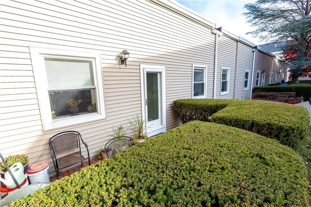 3524 West Shore Road Warwick RI 02886