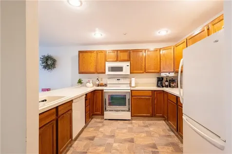 3524 West Shore Road Warwick RI 02886