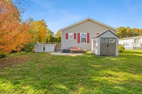 84 Lark Lane Tiverton RI 02878