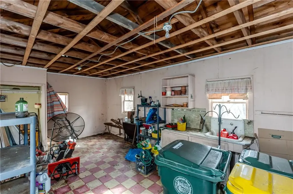 28 Lakeview Drive Smithfield RI 02828