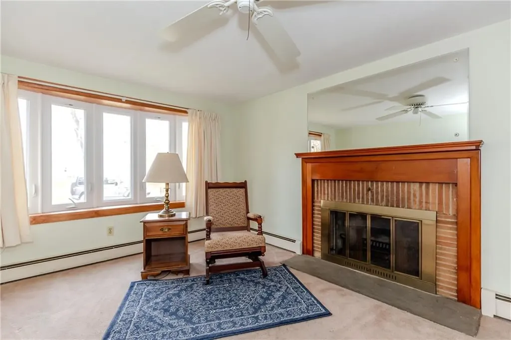 28 Lakeview Drive Smithfield RI 02828