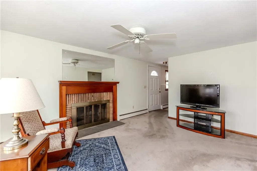 28 Lakeview Drive Smithfield RI 02828