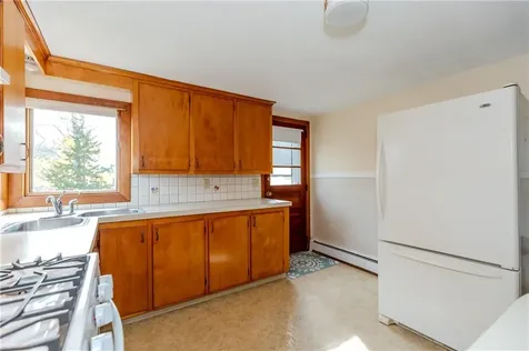 28 Lakeview Drive Smithfield RI 02828