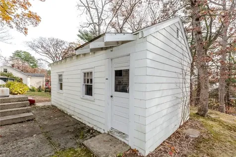 28 Lakeview Drive Smithfield RI 02828