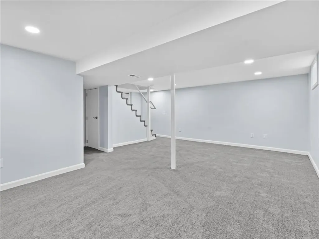 170 Calderwood Drive Warwick RI 02886