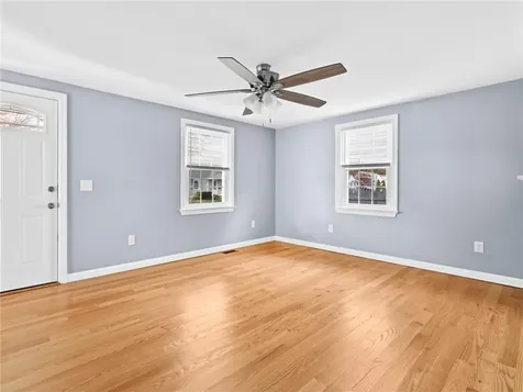 170 Calderwood Drive Warwick RI 02886