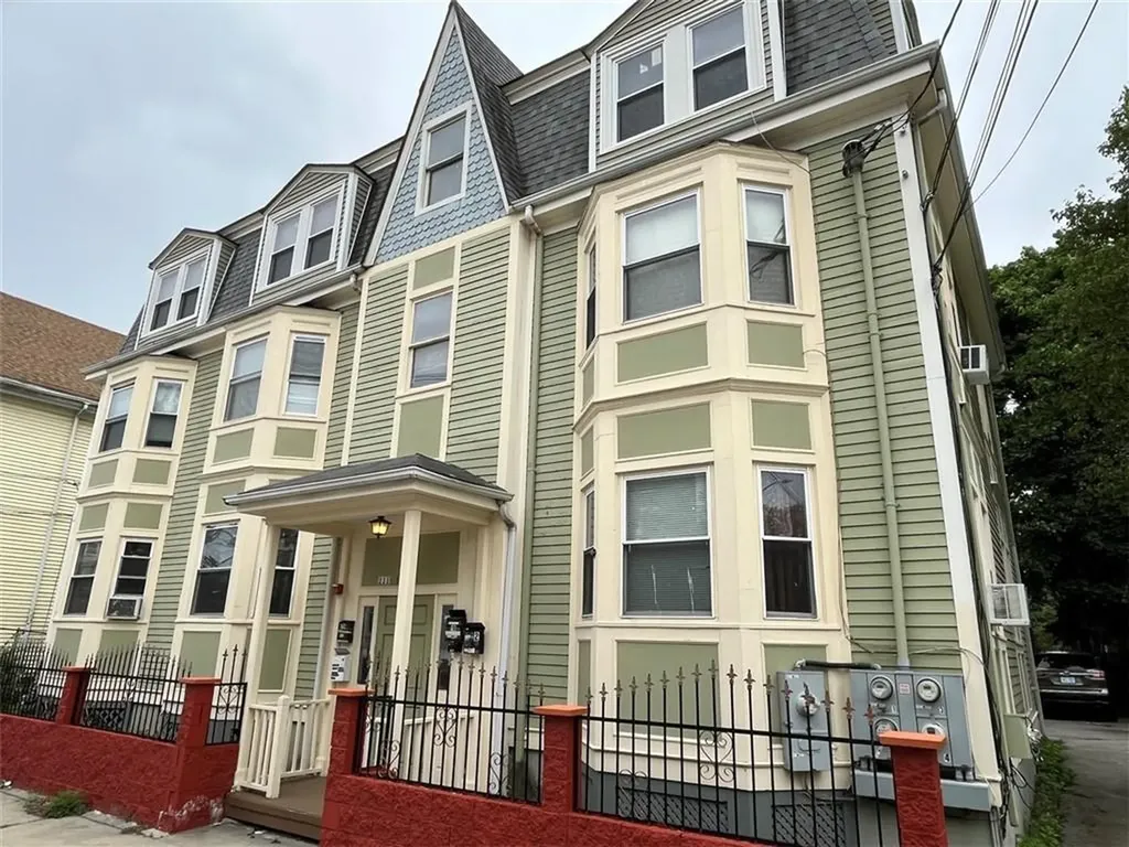 111 Tobey Street Providence RI 02909