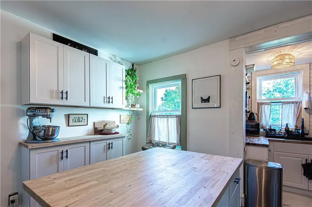 274 Admiral Street Providence RI 02908