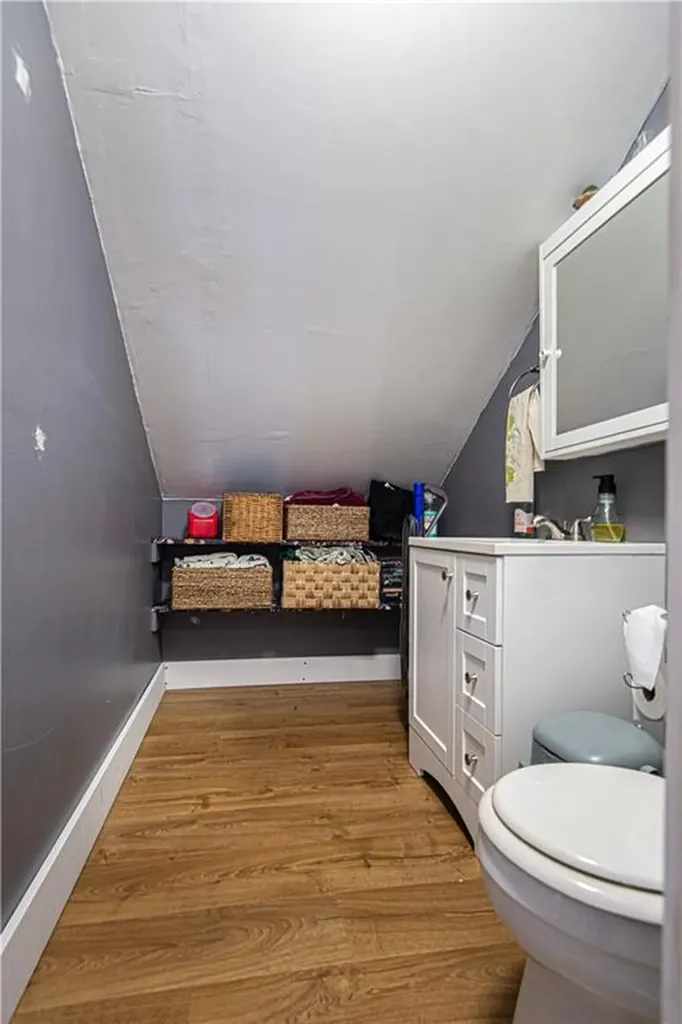 274 Admiral Street Providence RI 02908