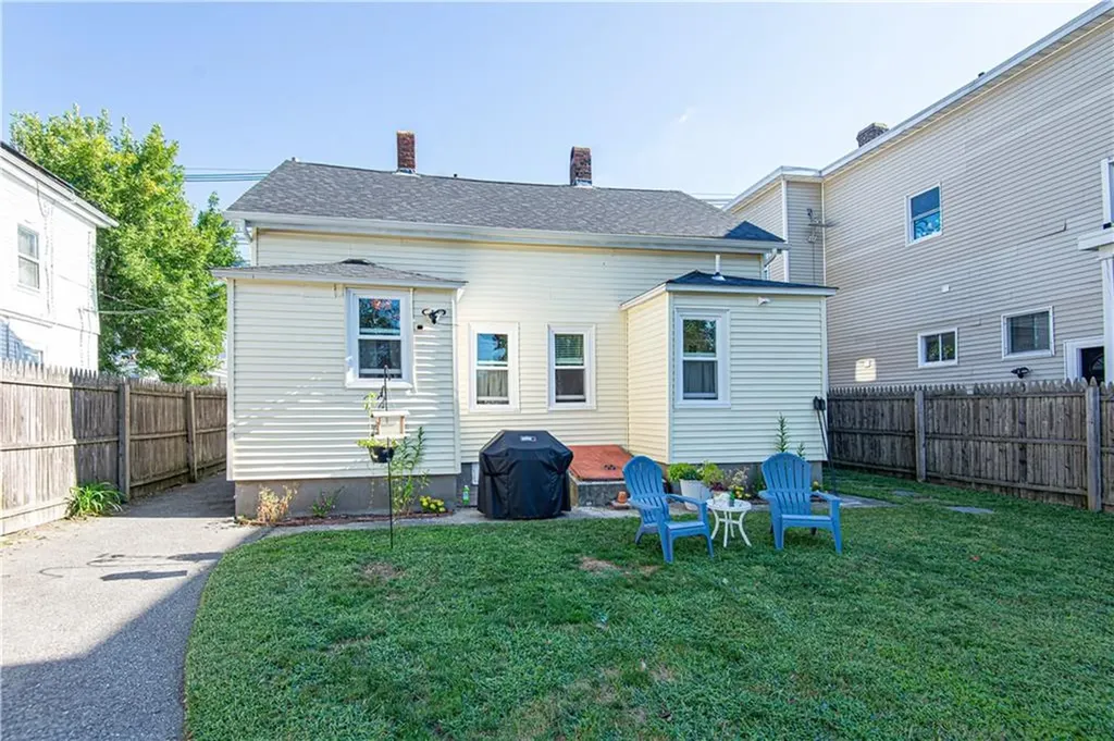 274 Admiral Street Providence RI 02908