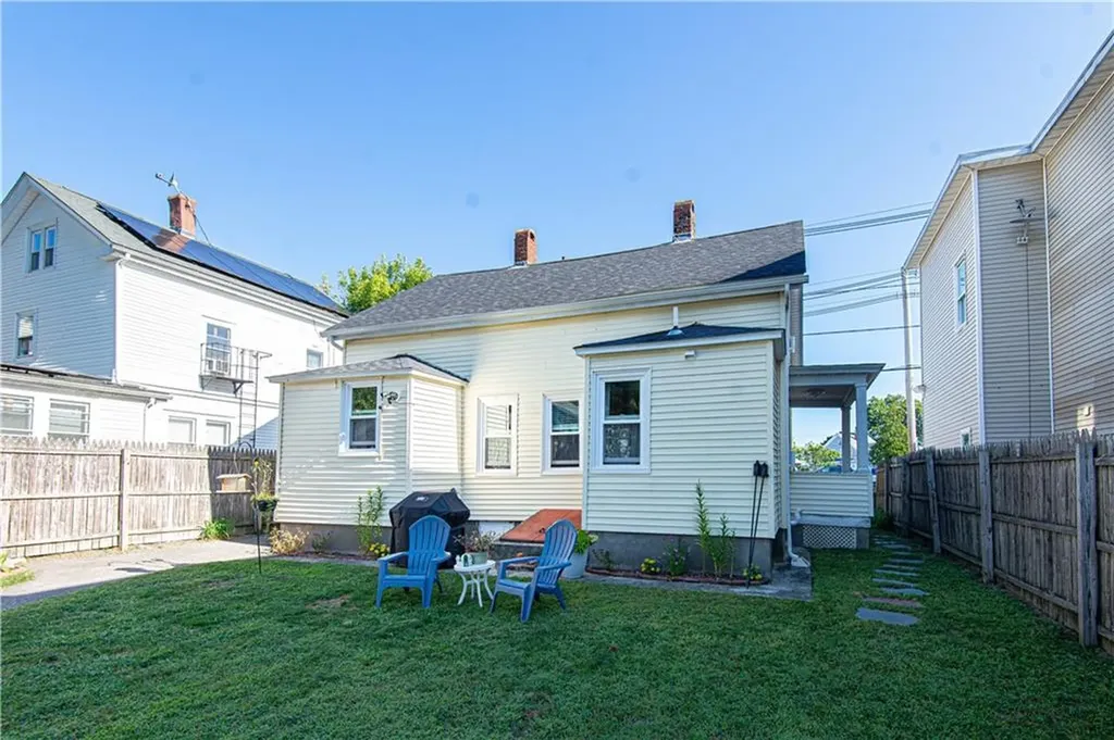 274 Admiral Street Providence RI 02908