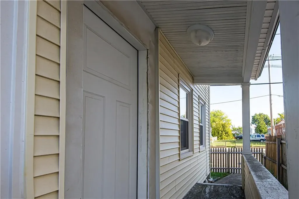 274 Admiral Street Providence RI 02908