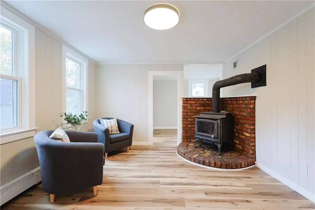 460 Church Street Burrillville RI 02859