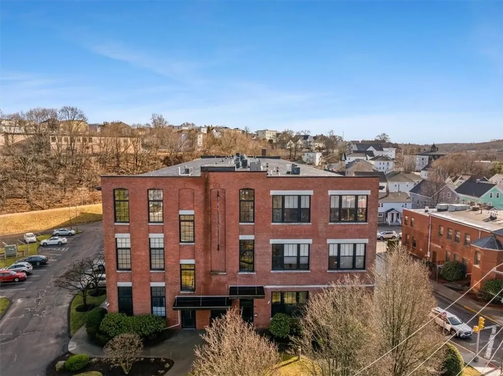 685 Social Street Woonsocket RI 02895