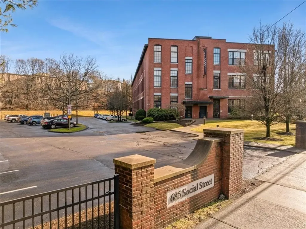 685 Social Street Woonsocket RI 02895