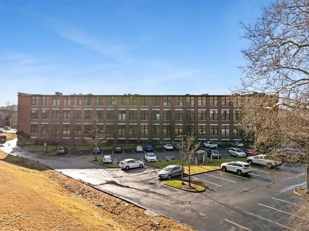 685 Social Street Woonsocket RI 02895