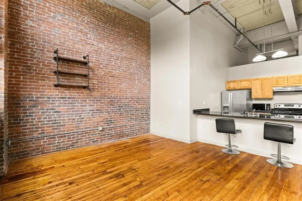 685 Social Street Woonsocket RI 02895