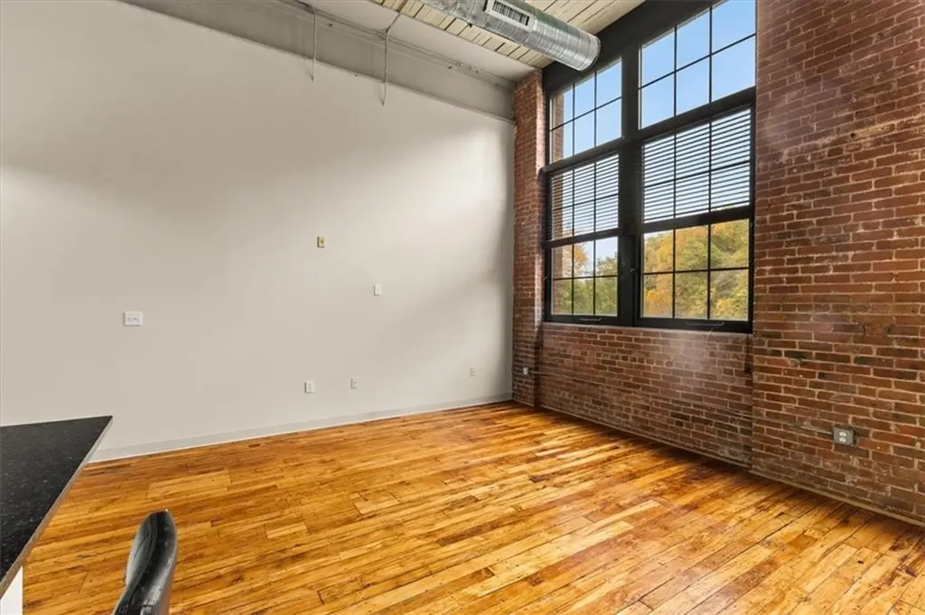 685 Social Street Woonsocket RI 02895