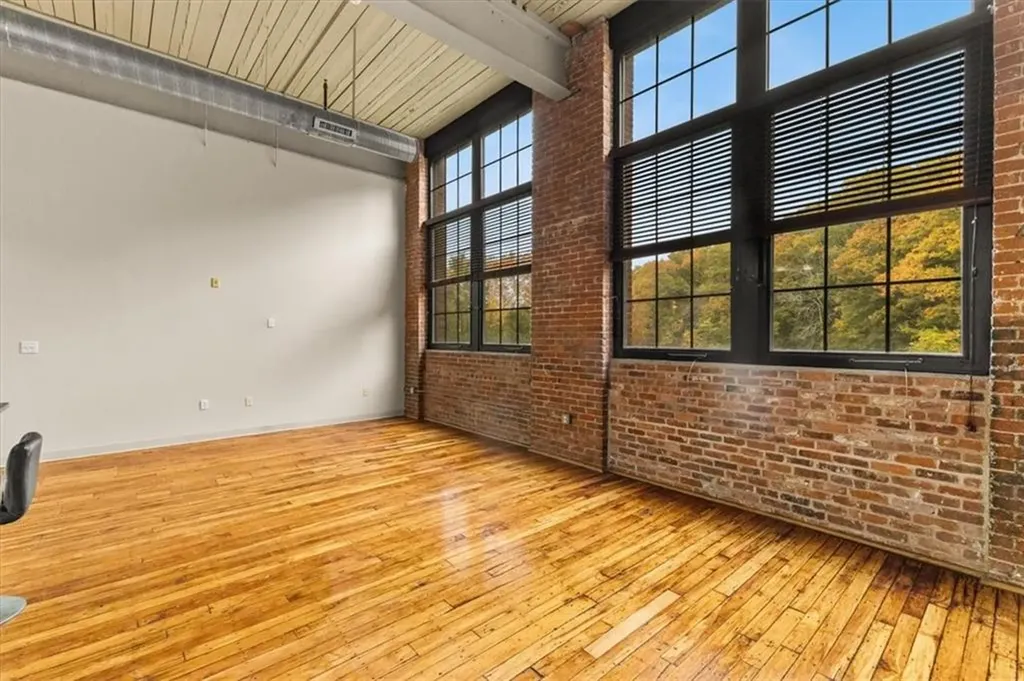 685 Social Street Woonsocket RI 02895