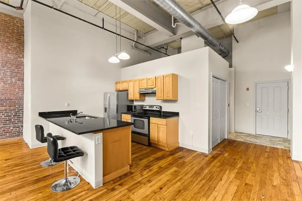 685 Social Street Woonsocket RI 02895