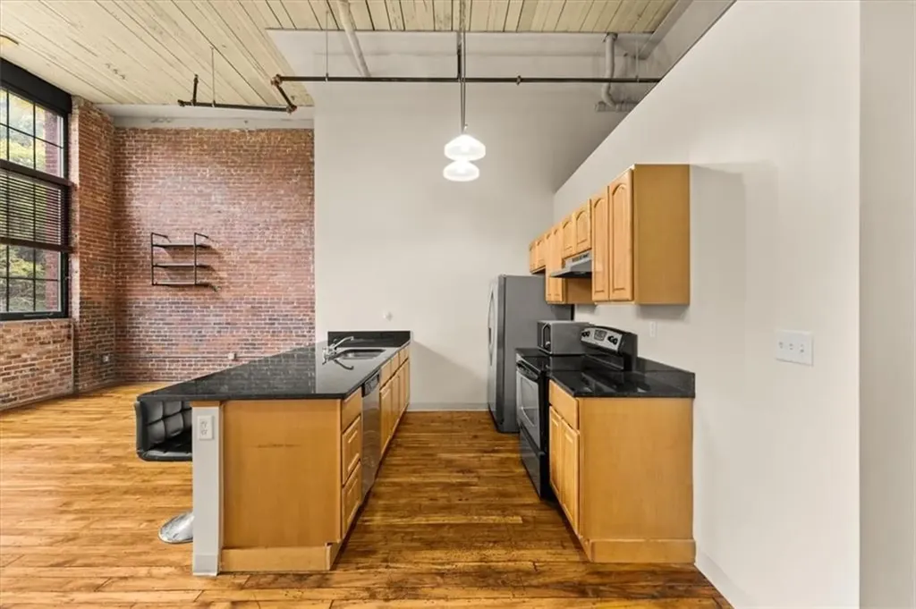 685 Social Street Woonsocket RI 02895