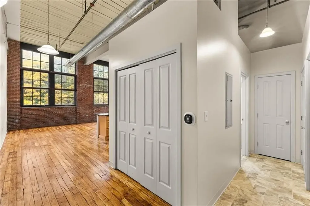 685 Social Street Woonsocket RI 02895