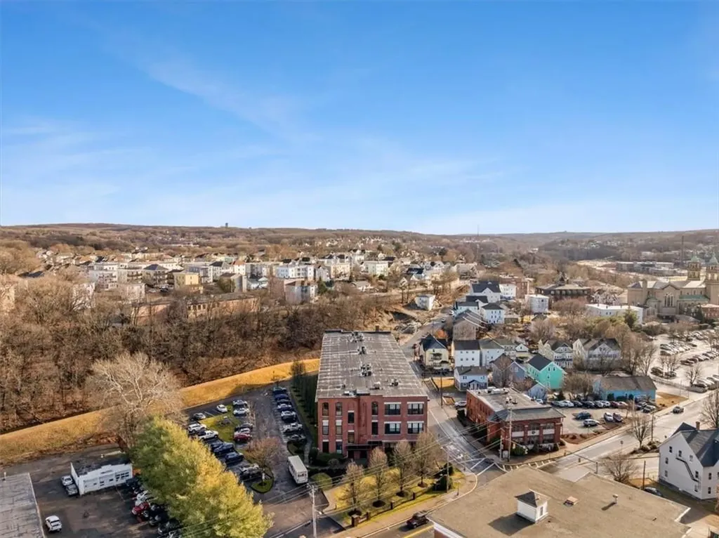 685 Social Street Woonsocket RI 02895