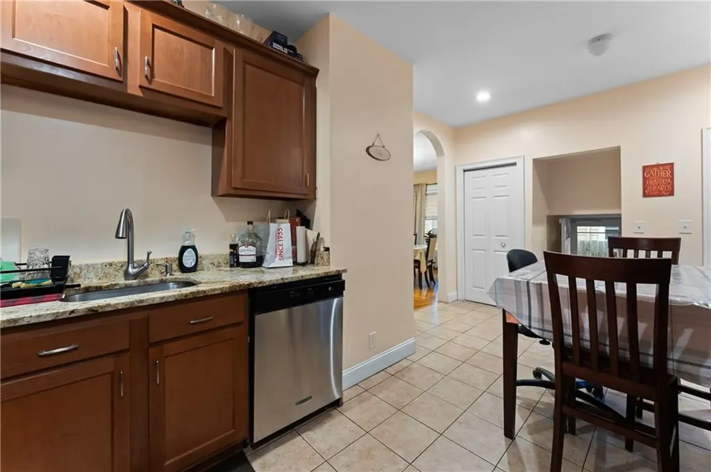168 Central Avenue Pawtucket RI 02860