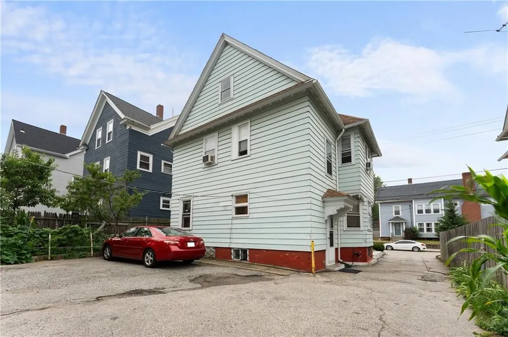 168 Central Avenue Pawtucket RI 02860