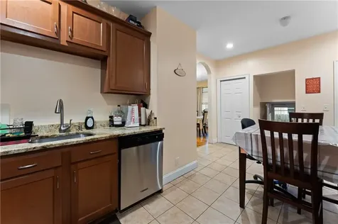 168 Central Avenue Pawtucket RI 02860