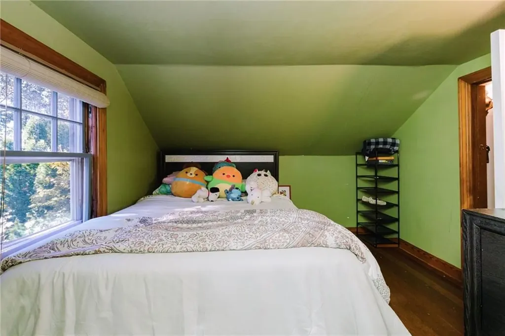 75 Randolph Avenue Tiverton RI 02878