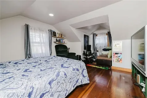 75 Randolph Avenue Tiverton RI 02878