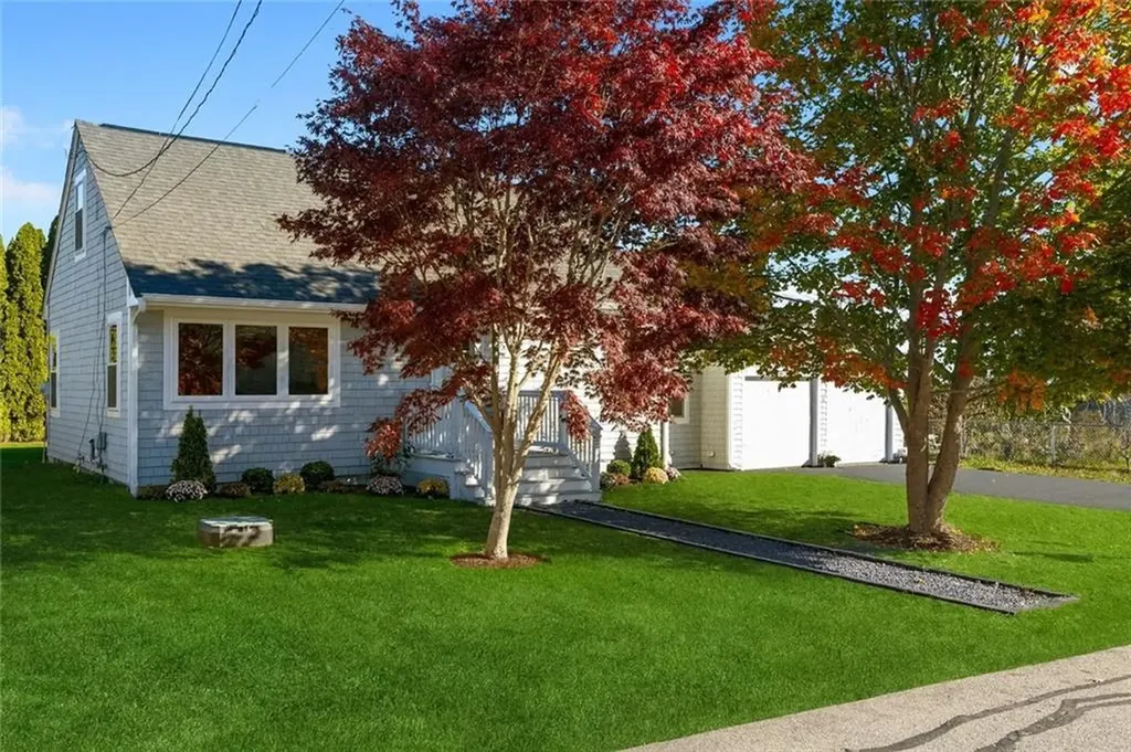 63 Clearview Avenue Portsmouth RI 02871