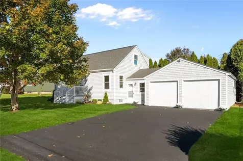 63 Clearview Avenue Portsmouth RI 02871