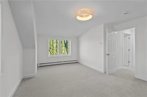 63 Clearview Avenue Portsmouth RI 02871